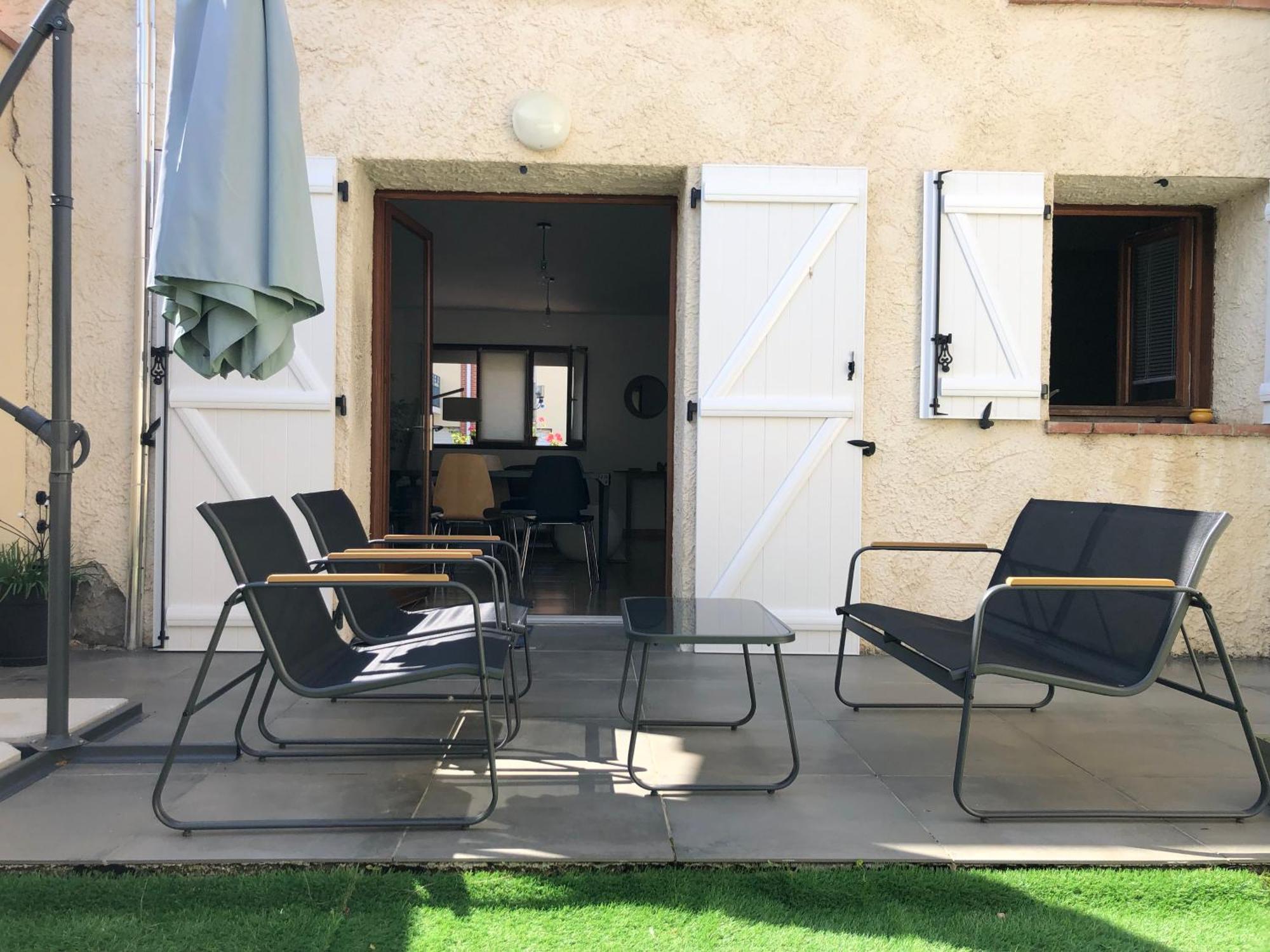 Maison De Village Avec Jardinet Bruguieres Luaran gambar